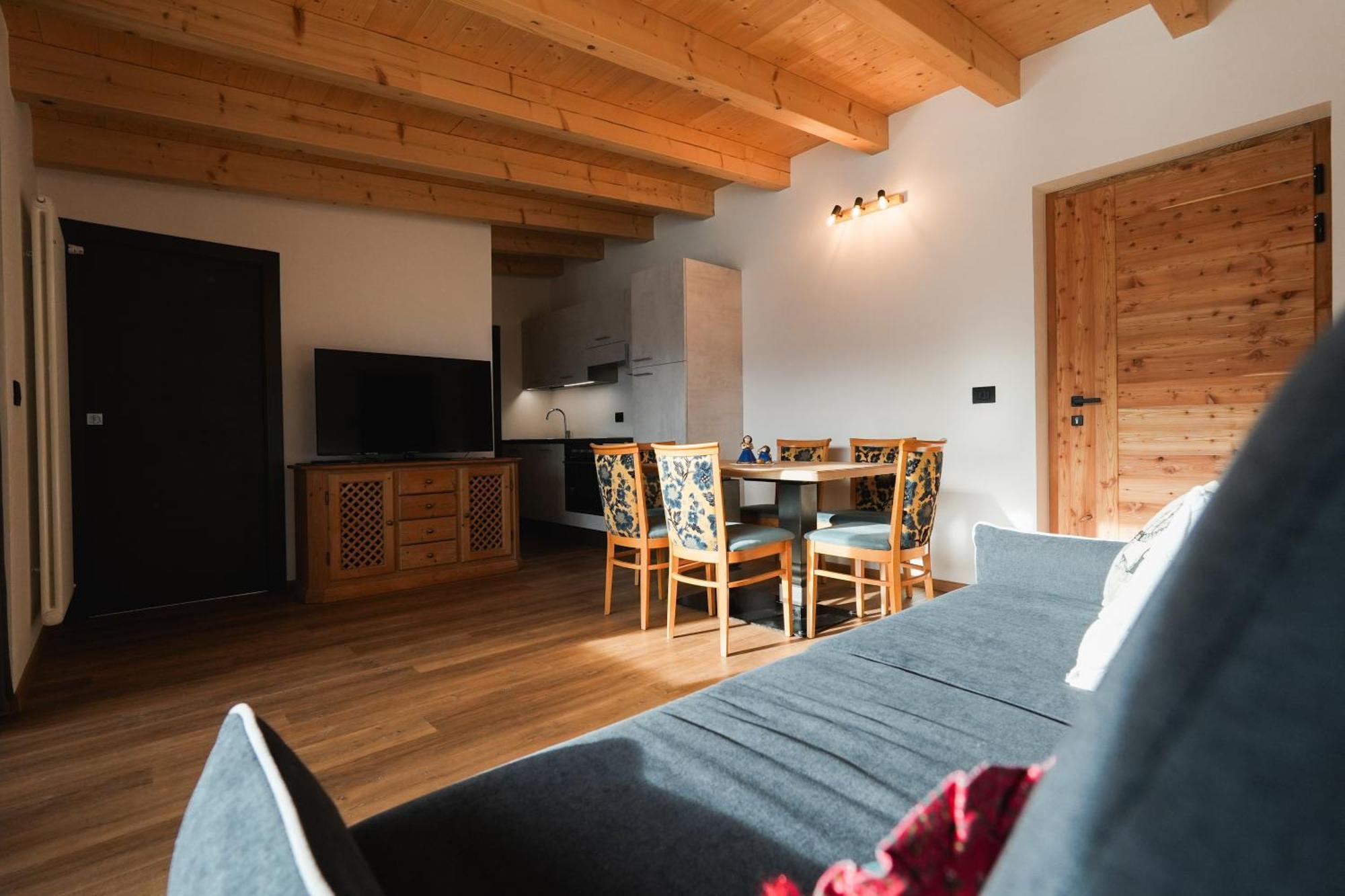 Mountain Deluxe 27 Apartments Con Wellness Cavalese Ngoại thất bức ảnh