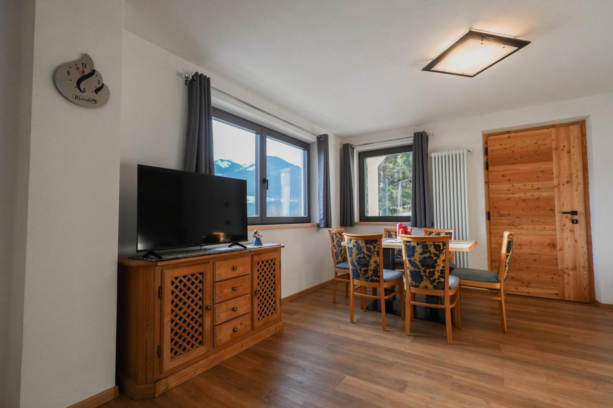 Mountain Deluxe 27 Apartments Con Wellness Cavalese Ngoại thất bức ảnh
