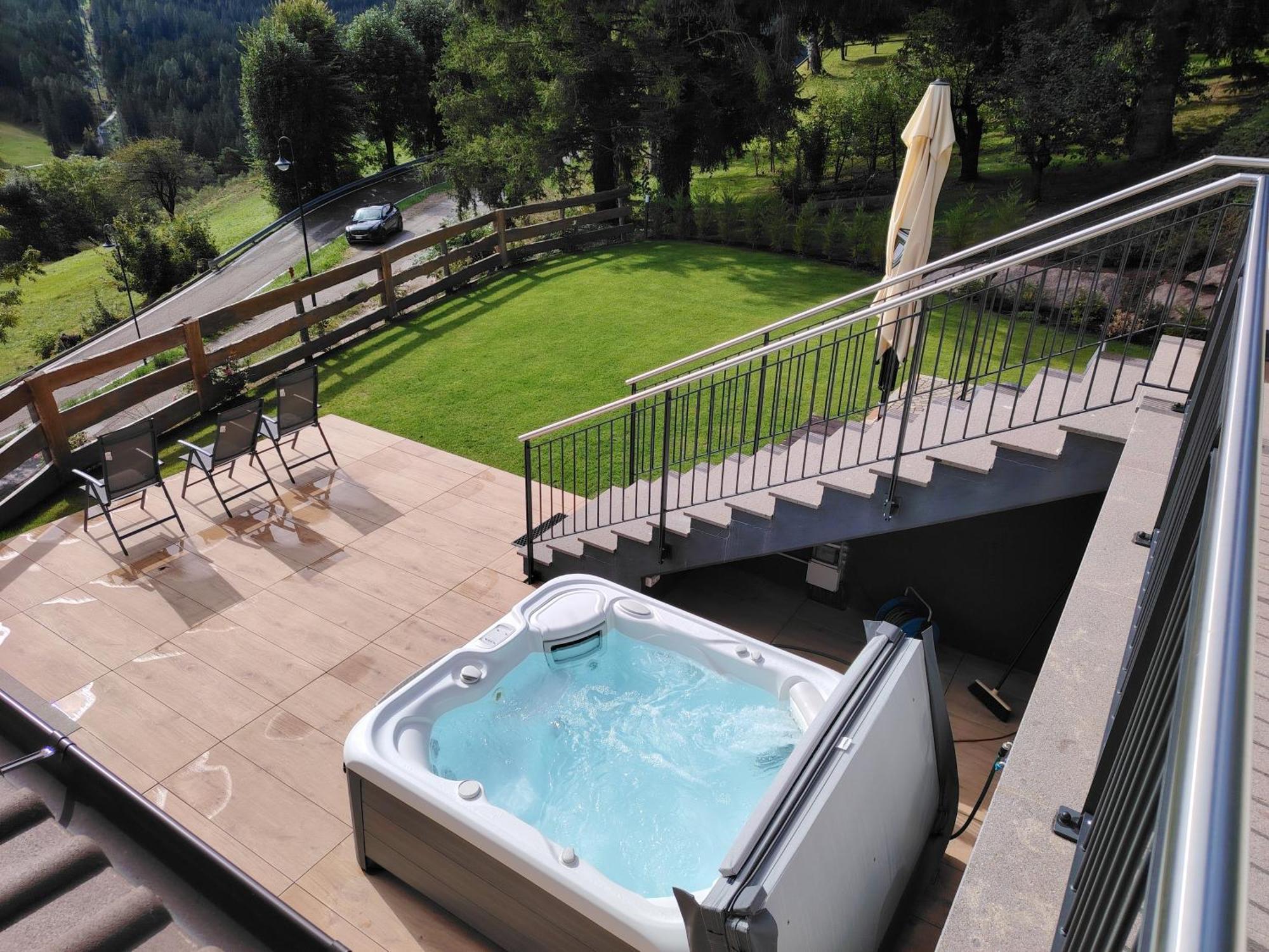 Mountain Deluxe 27 Apartments Con Wellness Cavalese Ngoại thất bức ảnh